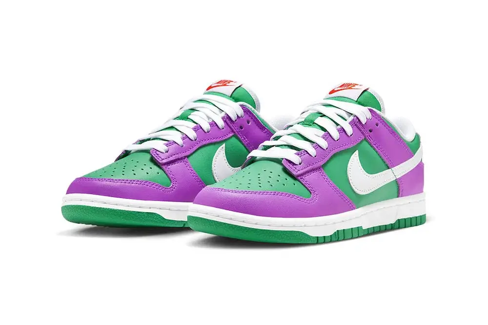 Nike Dunk Lows in Stadium Green and Fuchsia Colorway