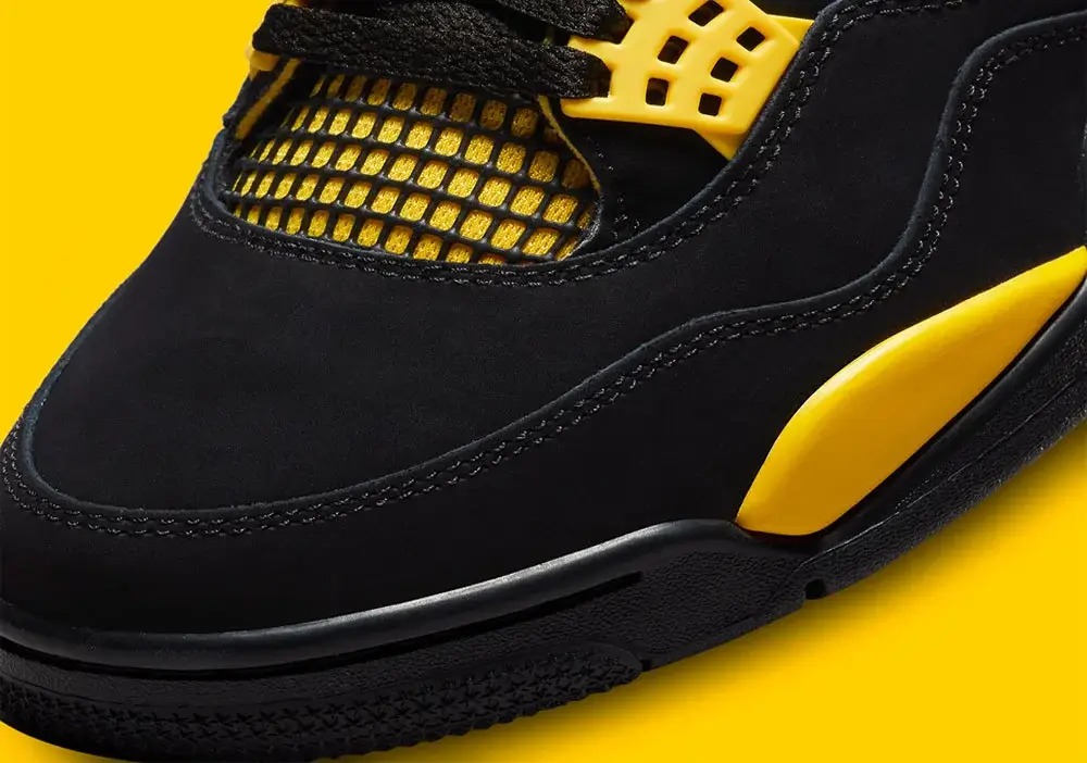 Air Jordan 4 Thunder Official Images | Hot Razzberry Air Jordan 4 Thunder Official Images