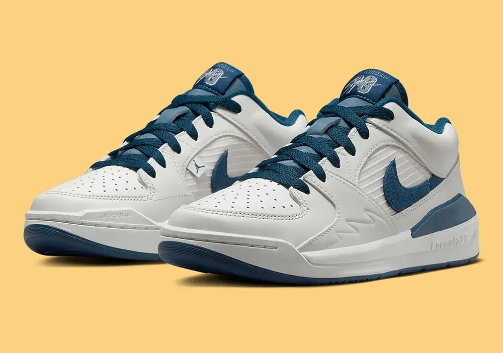 The Jordan Stadium 90 Anchored In Teal | Hot Razzberry The Jordan Stadium 90 Anchored In Teal