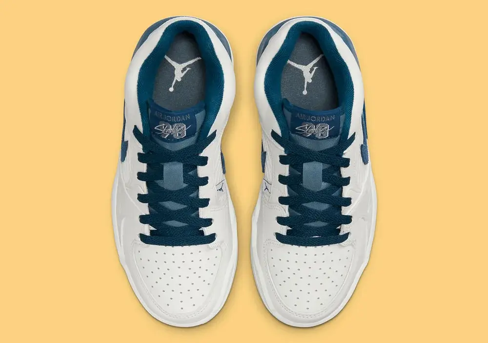 The Jordan Stadium 90 Anchored In Teal | Hot Razzberry The Jordan Stadium 90 Anchored In Teal