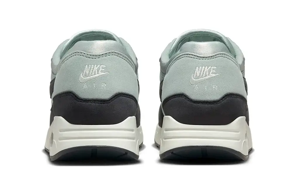 Air Max 1 '86 Light Silver Added To Nike's Big Bubble Line-Up
