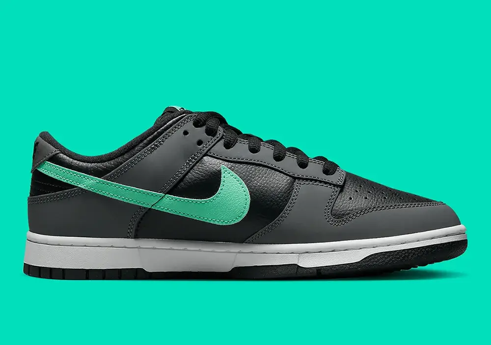 Nike Dunk Low Green Glow