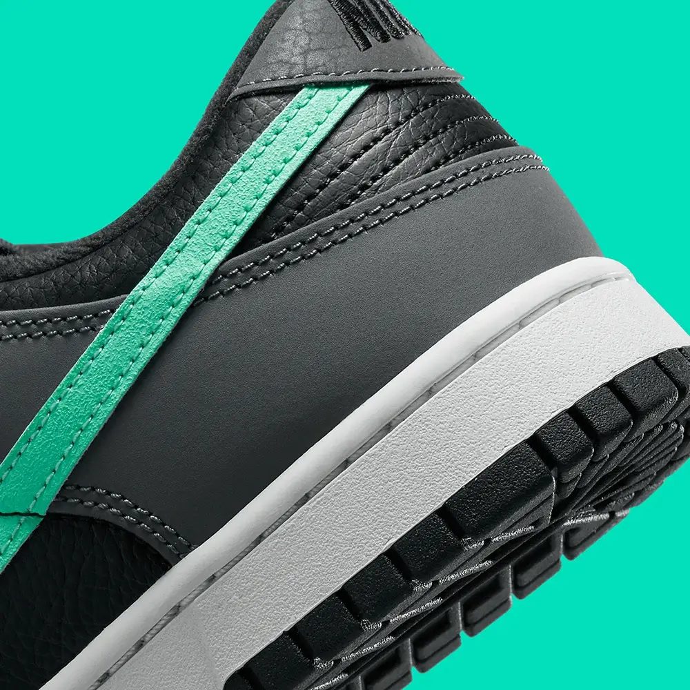 Nike Dunk Low Green Glow