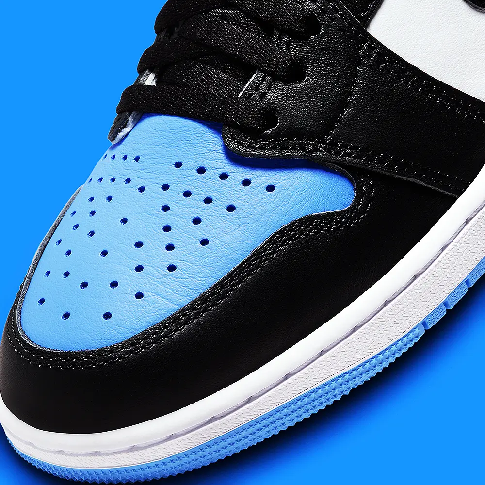 Air Jordan 1 Retro High OG UNC Toe Official Images