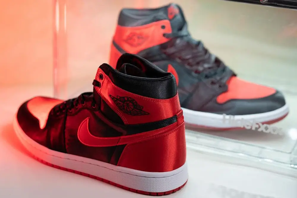 First Look The At Air Jordan 1 Satin Bred