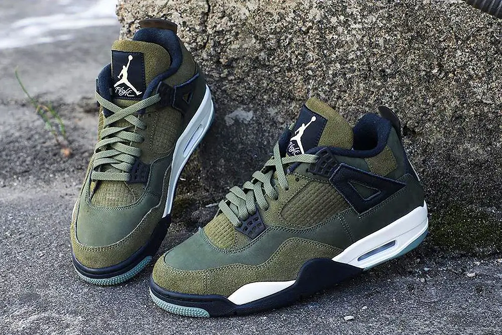 Air Jordan 4 Craft Medium Olive First Look