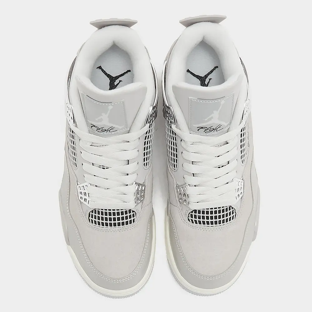 Air Jordan 4 Frozen Moments To Be Released This Fall | Hot Razzberry Air Jordan 4 Frozen Moments To Be Released This Fall