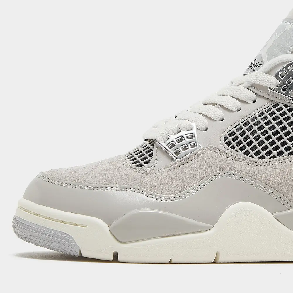 Air Jordan 4 Frozen Moments To Be Released This Fall | Hot Razzberry Air Jordan 4 Frozen Moments To Be Released This Fall