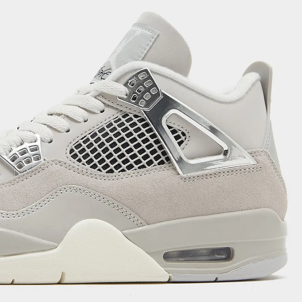 Air Jordan 4 Frozen Moments To Be Released This Fall | Hot Razzberry Air Jordan 4 Frozen Moments To Be Released This Fall