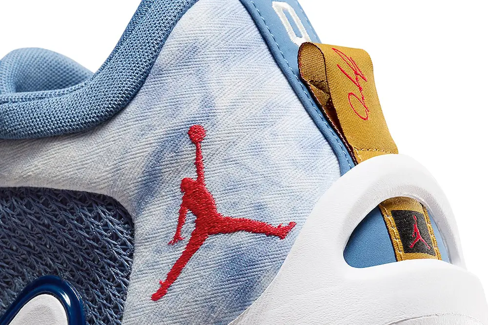 Air Jordan Tatum 1 "Denim" | Hot Razzberry Air Jordan Tatum 1 "Denim"