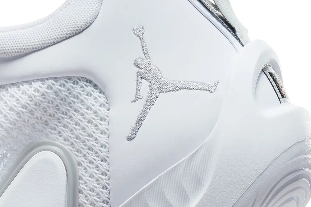 Air Jordan Tatum 1 "Pure Money" | Hot Razzberry Air Jordan Tatum 1 "Pure Money"