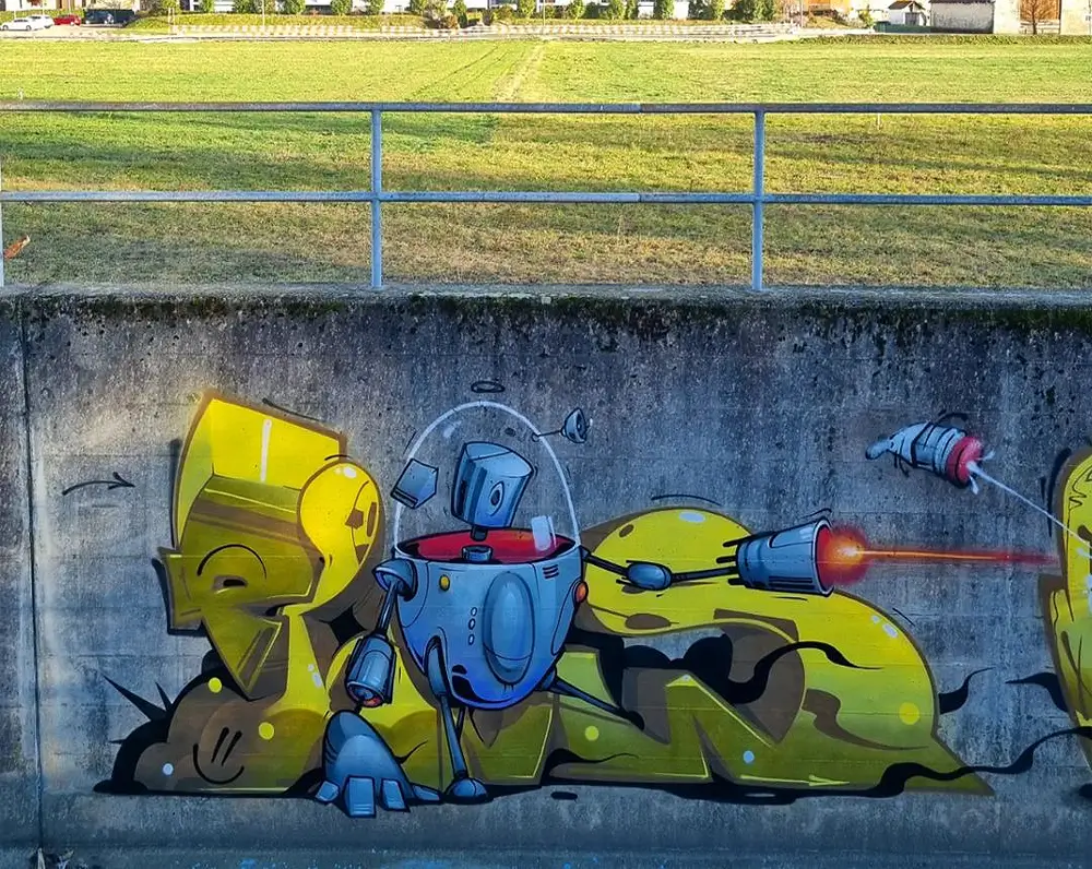 Mr. Plustik | Hot Razzberry Mr. Plustik