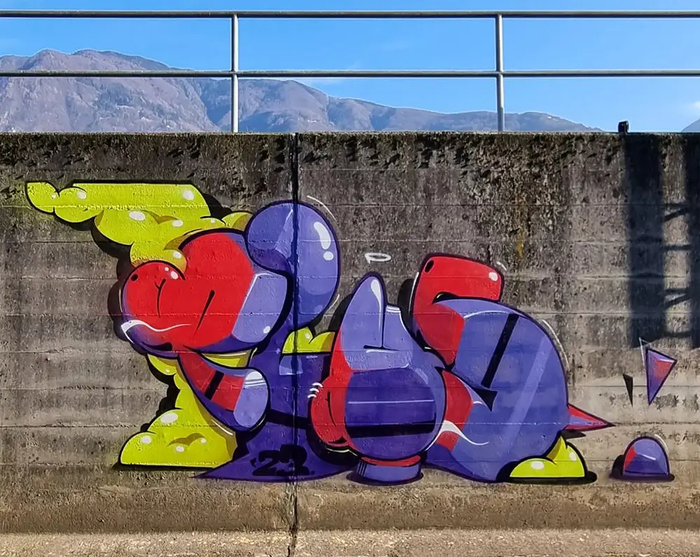 Mr. Plustik | Hot Razzberry Mr. Plustik