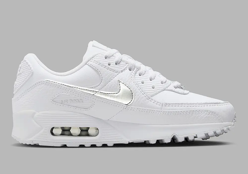 New Air Max 90 Features Metallic Silver Swooshes, Matching Accessories