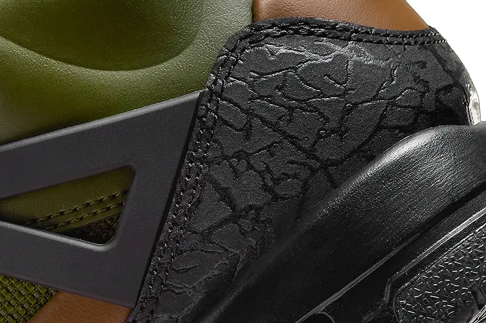 Air Jordan Spiz’ike Winterized "Duckboot" Colorway | Hot Razzberry Air Jordan Spiz’ike Winterized "Duckboot" Colorway