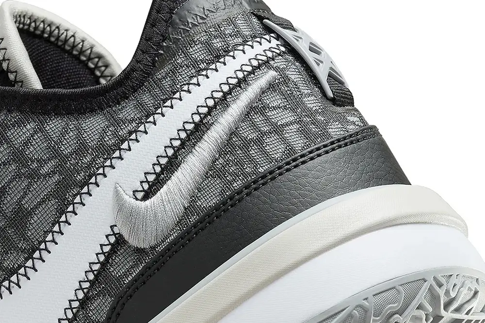 Nike Zoom LeBron NXXT Gen In Black & Grey