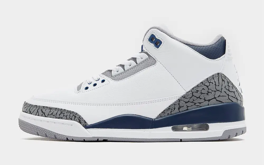 Air Jordan 3 "White/Navy" Dropping January 2024