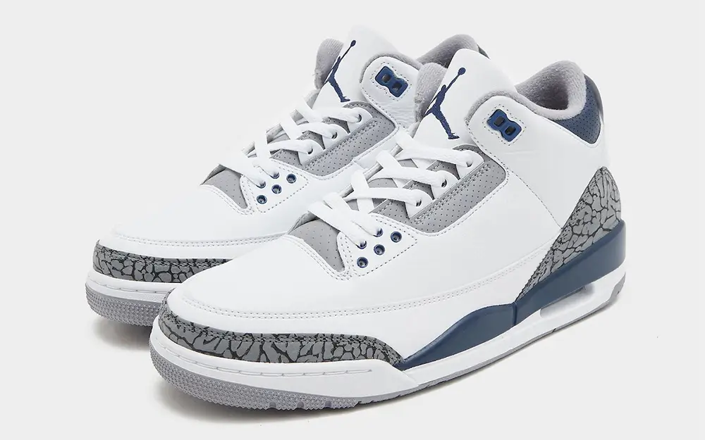 Air Jordan 3 "White/Navy" Dropping January 2024