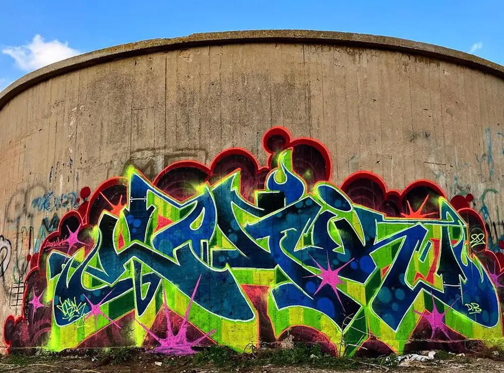 Logik | Hot Razzberry Logik