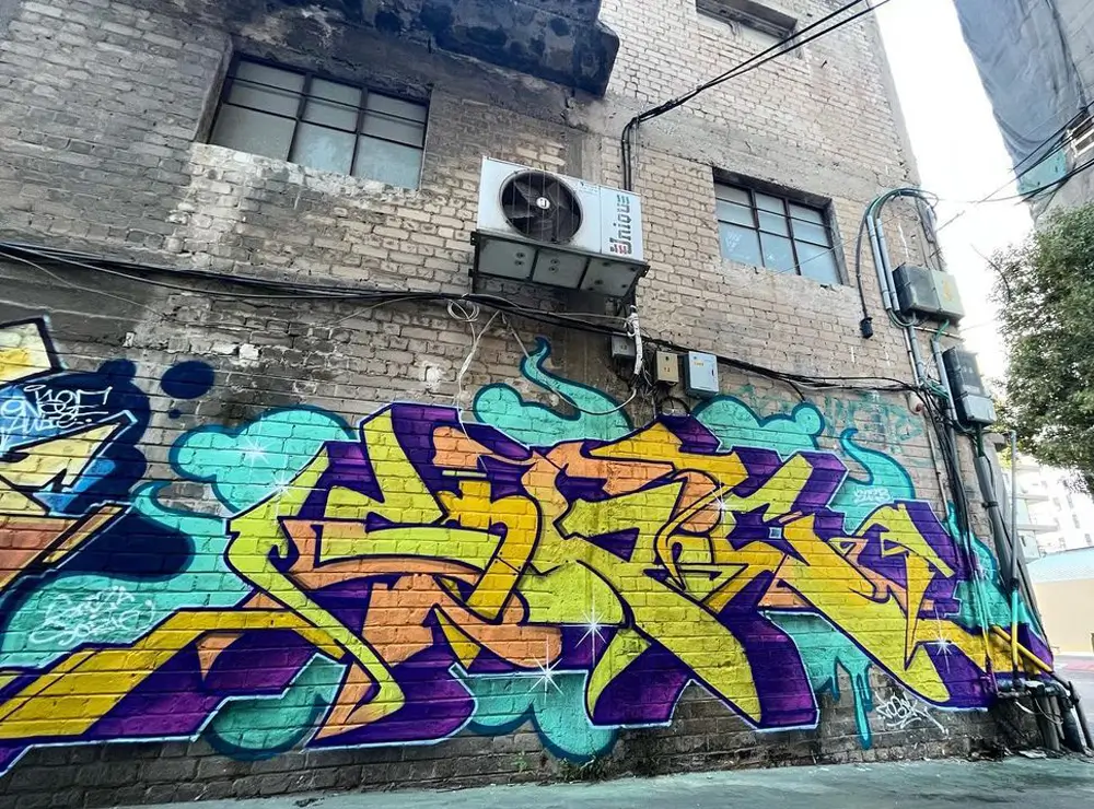 Logik | Hot Razzberry Logik