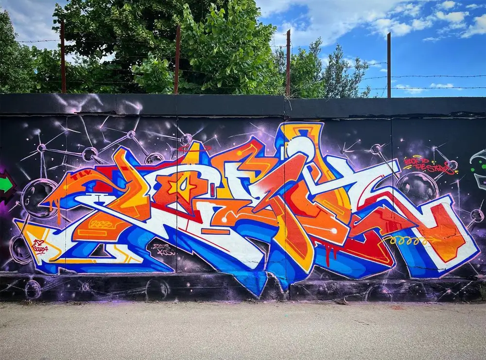 Logik | Hot Razzberry Logik