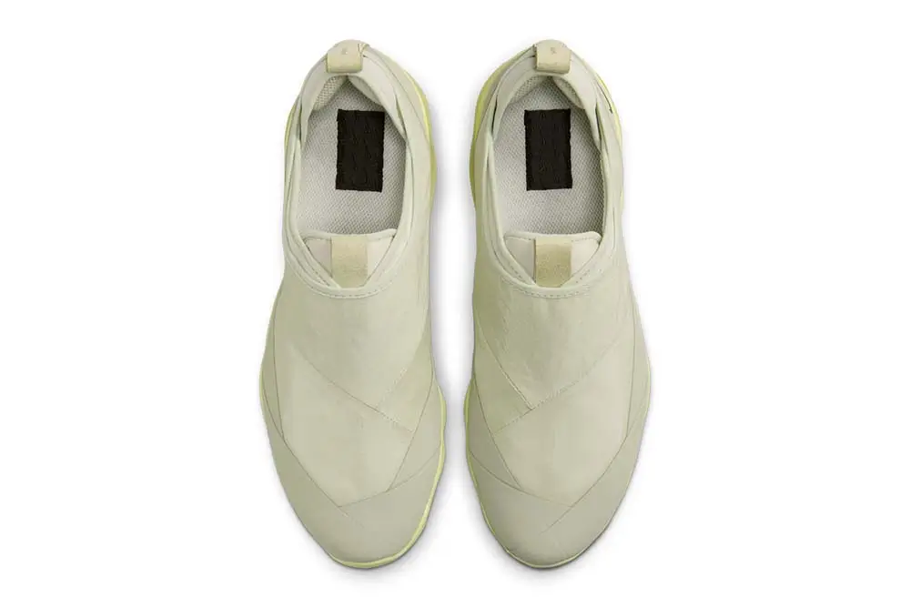 Nike VaporMax Moc Roam "Light Stone" Official Images