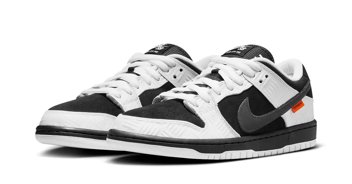 TIGHTBOOTH x Nike SB Dunk Low