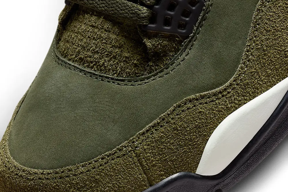Air Jordan 4 Craft "Medium Olive"