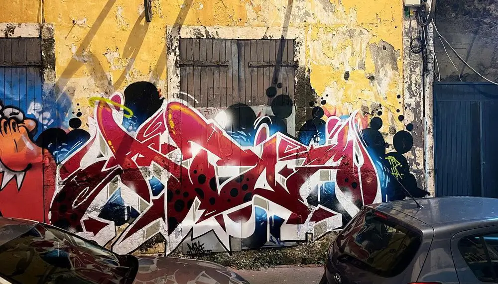 Atom One | Hot Razzberry Atom One