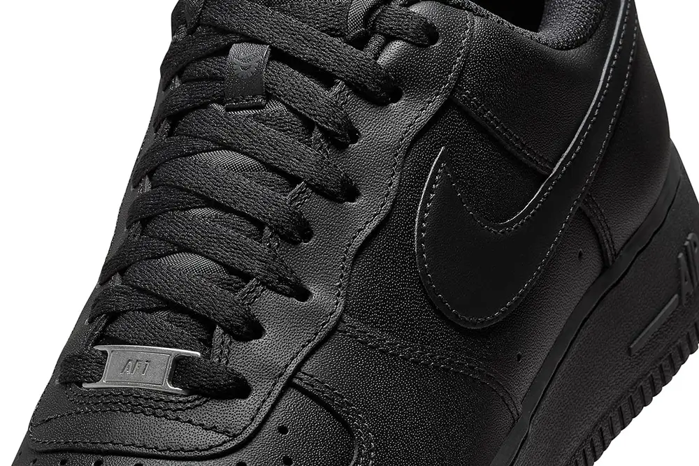 Nike Air Force 1 Low EasyOn "Triple Black" | Hot Razzberry Nike Air Force 1 Low EasyOn "Triple Black"