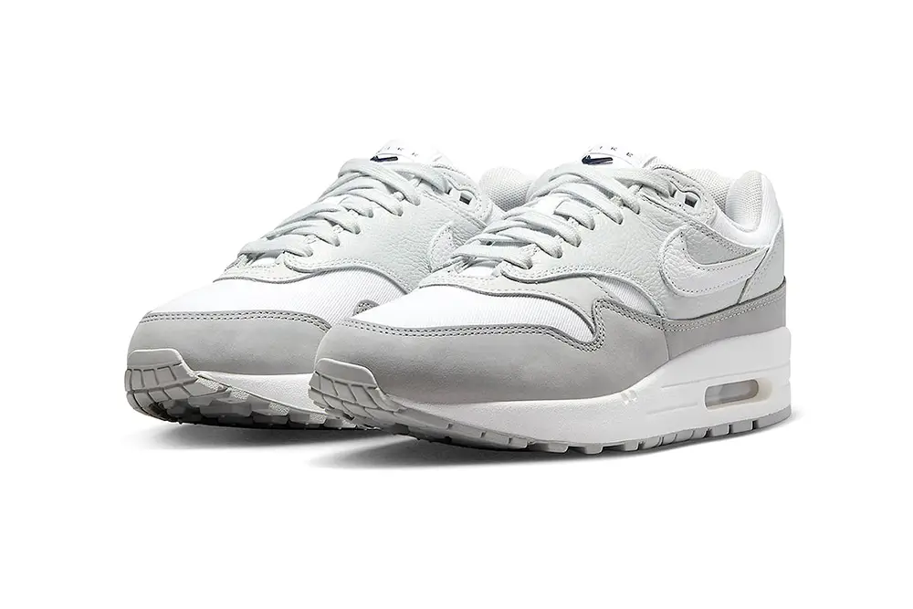 Nike Air Max 1 '87 "Light Smoke Grey"