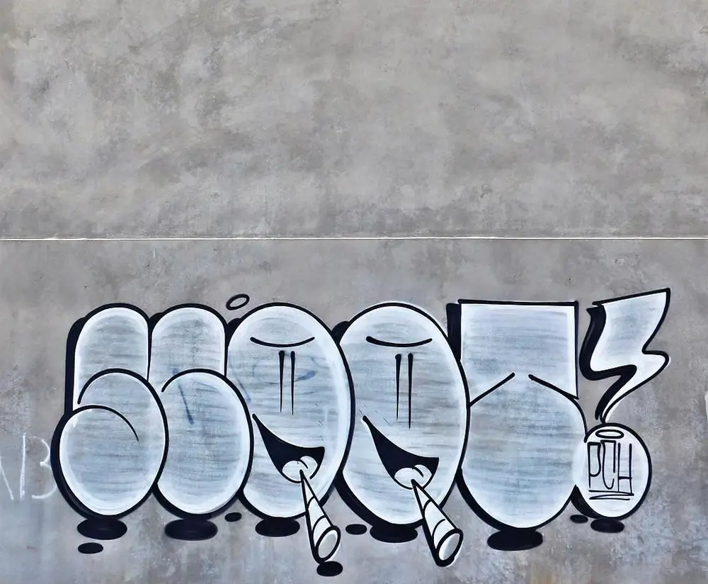 Throws Before Hoes | Hot Razzberry Throws Before Hoes