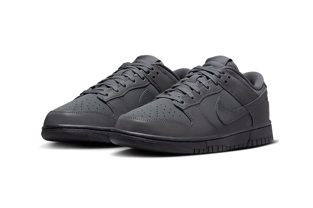 Nike Dunk Low “Cyber Reflective”