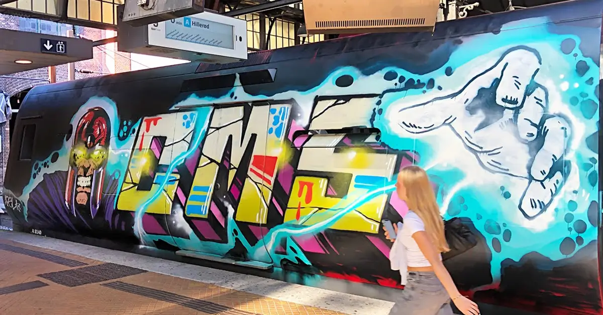 Graffiti On Trains: Copenhagen Vol. 4 | Hot Razzberry Graffiti On Trains: Copenhagen Vol. 4
