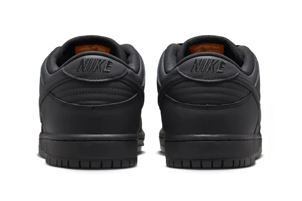 Nike SB Dunk Low Pro ISO "Triple Black"