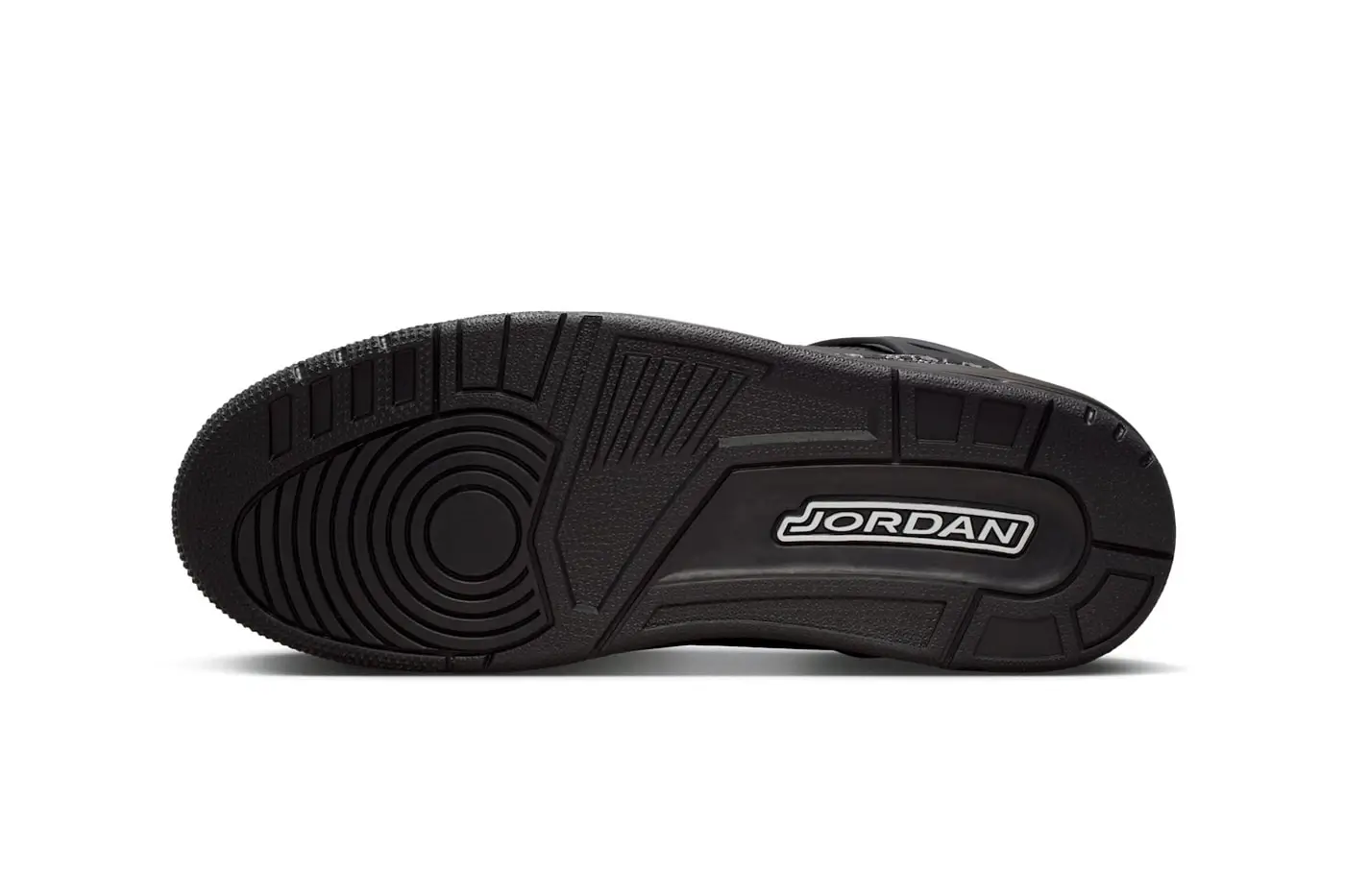 Jordan Brand Spizike Low “Black/Metallic Silver”